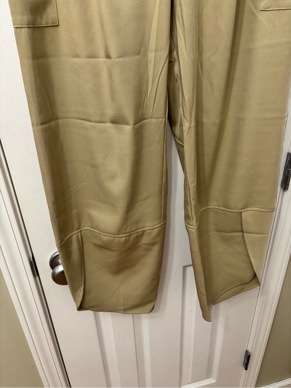 NWT AOVDE Plus Size 16 Khaki Tan Wide Leg Cargo Pants Elastic Waist Cropped - Picture 4 of 7